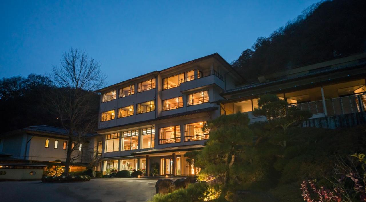 Hotel Hanaya Achi Bagian luar foto